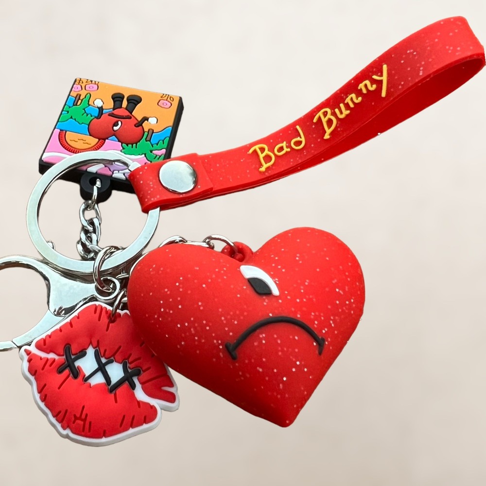 BAD BUNNY KEYCHAIN 🔥